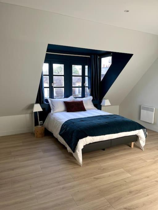 Duplex 50M2 Renove, Hyper-Centre, St Sauveur Appartement Caen Buitenkant foto